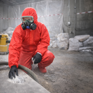 mise en situation vêtements rouge – COMBINAISON HOP'SAFE PRO TYPE 5/6